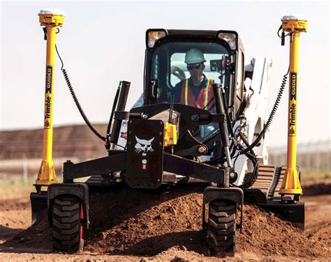 instructional vidoe on how to operate a compact track loader|How to Train Your New Compact Equipment Operators.